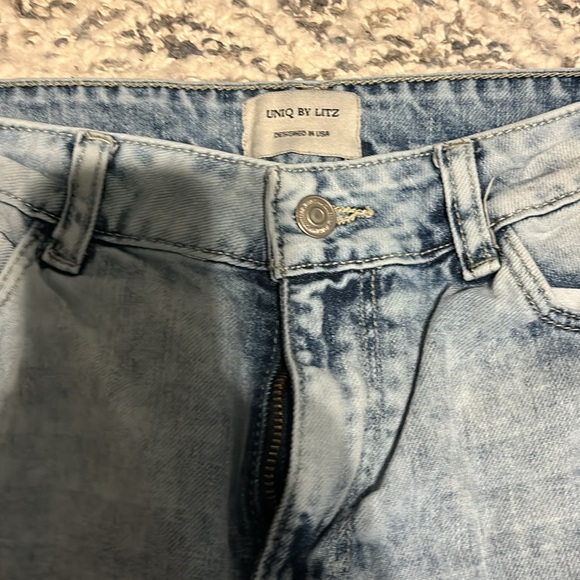Uniq by litz size 28x7 light wash - Picture 2 of 3